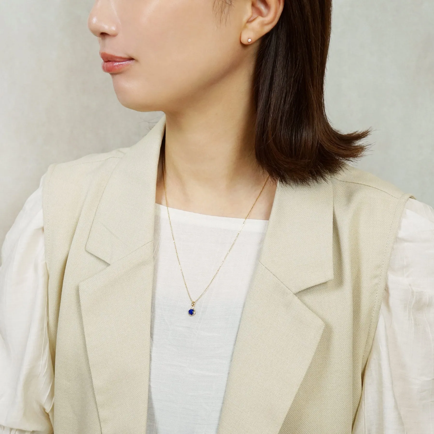 10K Lapis Lazuli Necklace Charm (Yellow Gold)