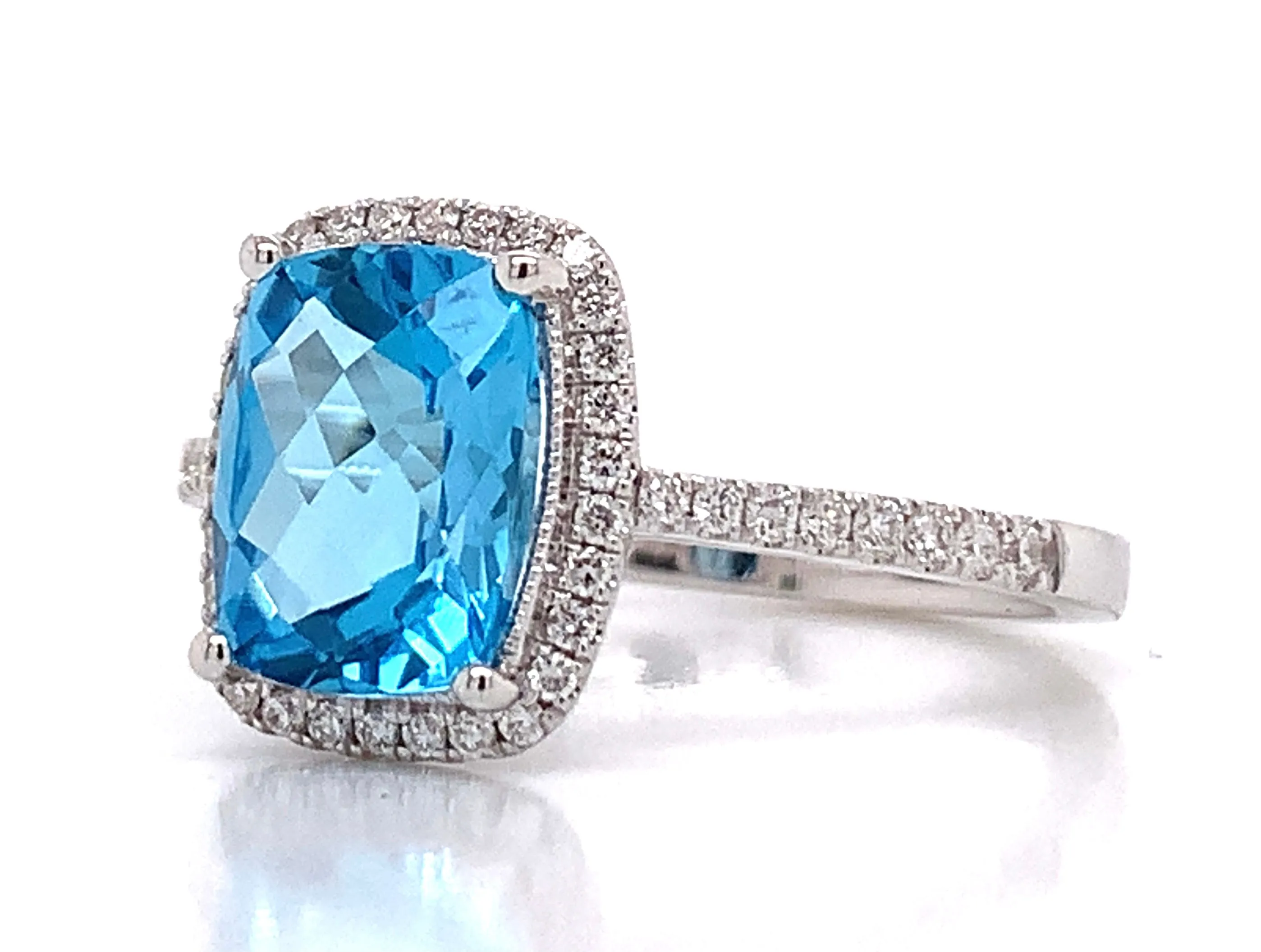 9ct White Gold Diamond & Blue Topaz Ring