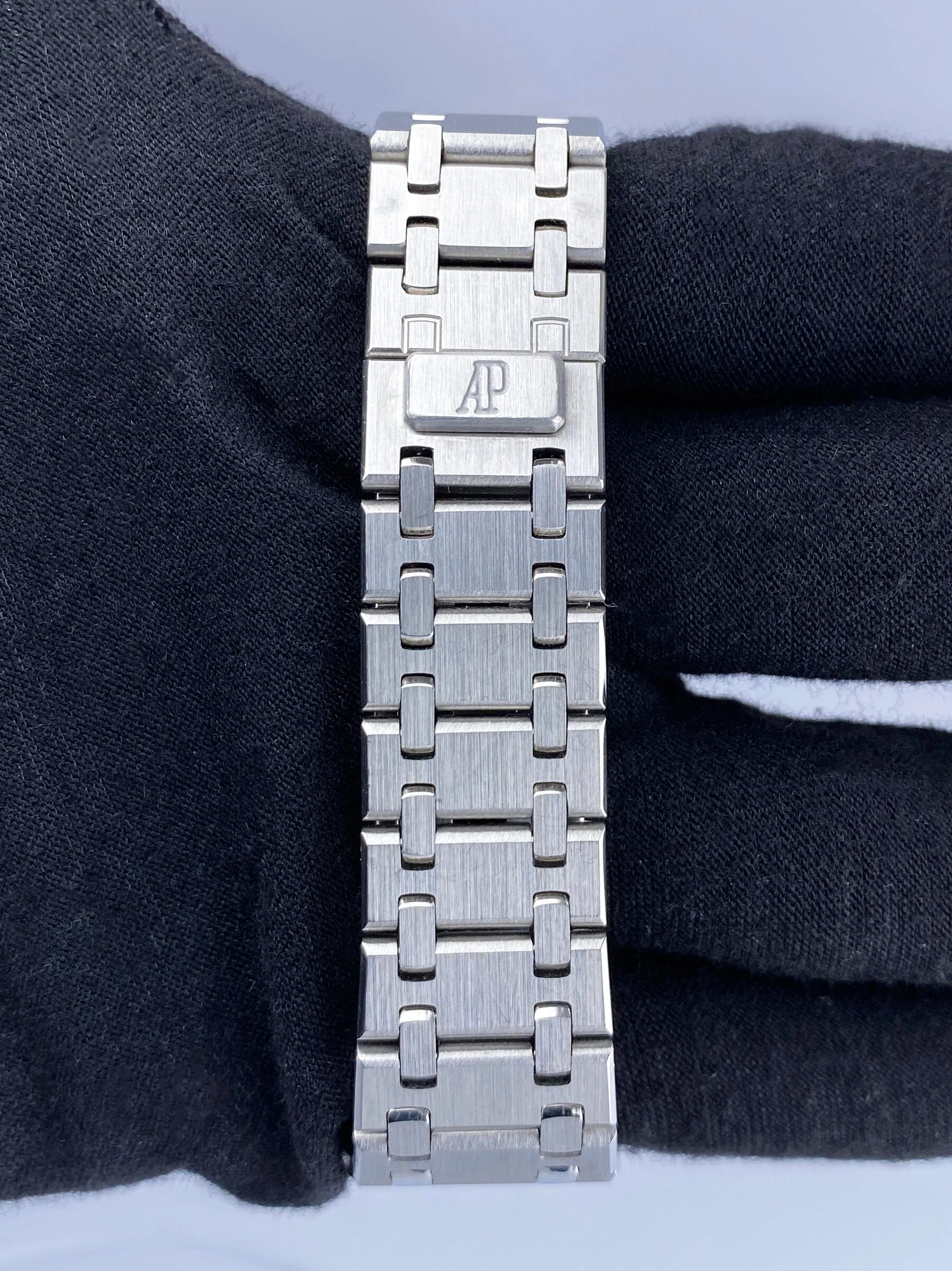 Audemars Piguet Royal Oak 14790ST Blue Dial Mens Watch