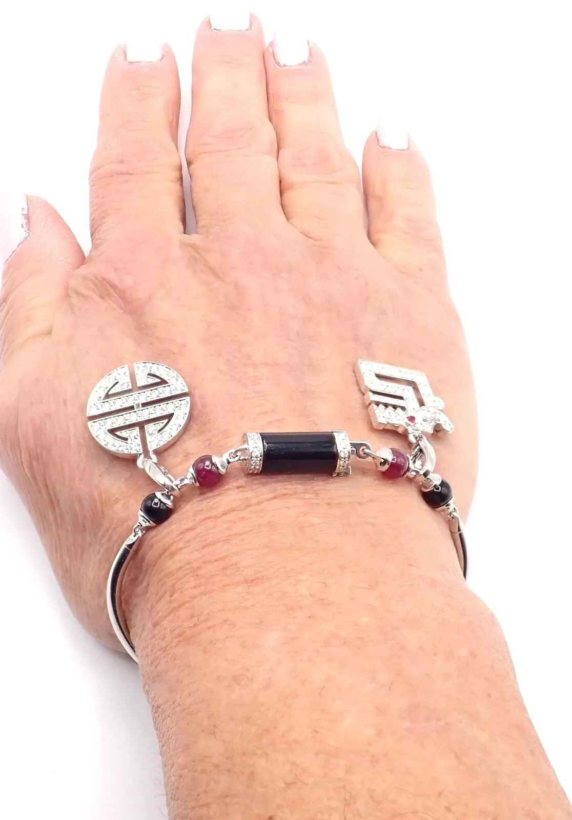 Cartier Le Baiser Du Dragon 18k Gold Diamond Ruby Onyx 2 Charms Bangle Bracelet