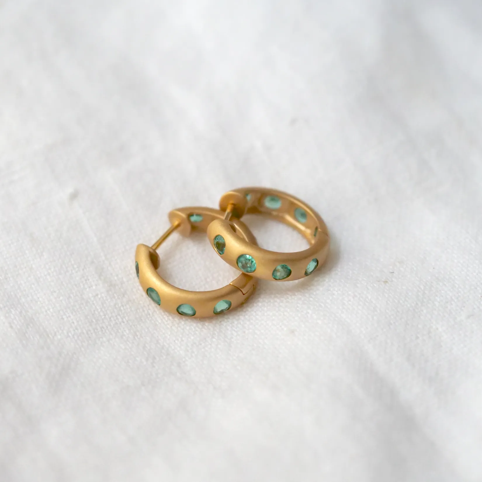 Chunky Emerald Clicker Hoops