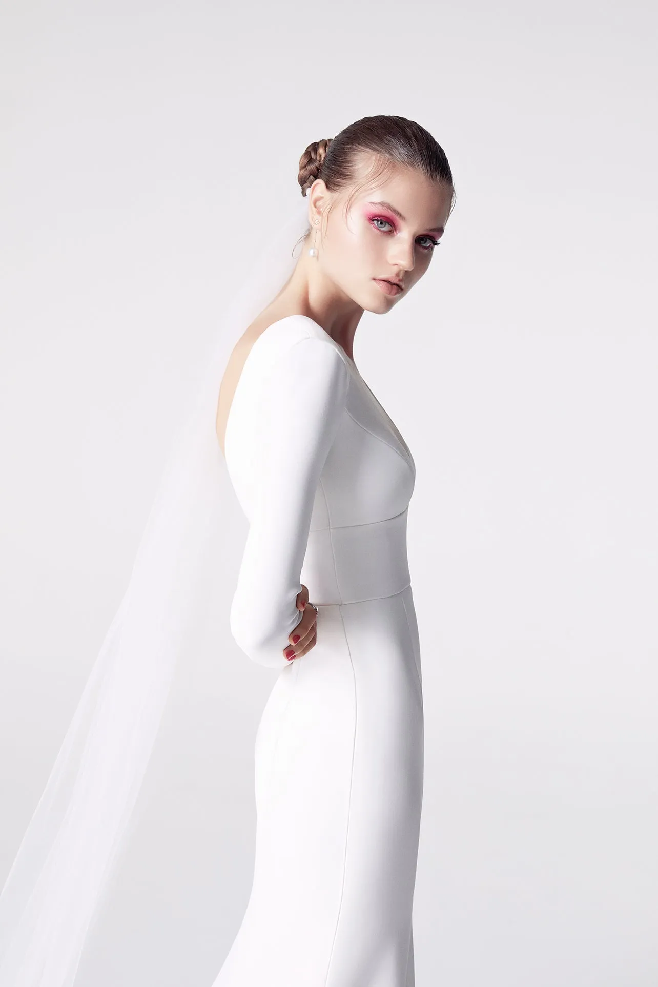 Long Single Tier Veil
