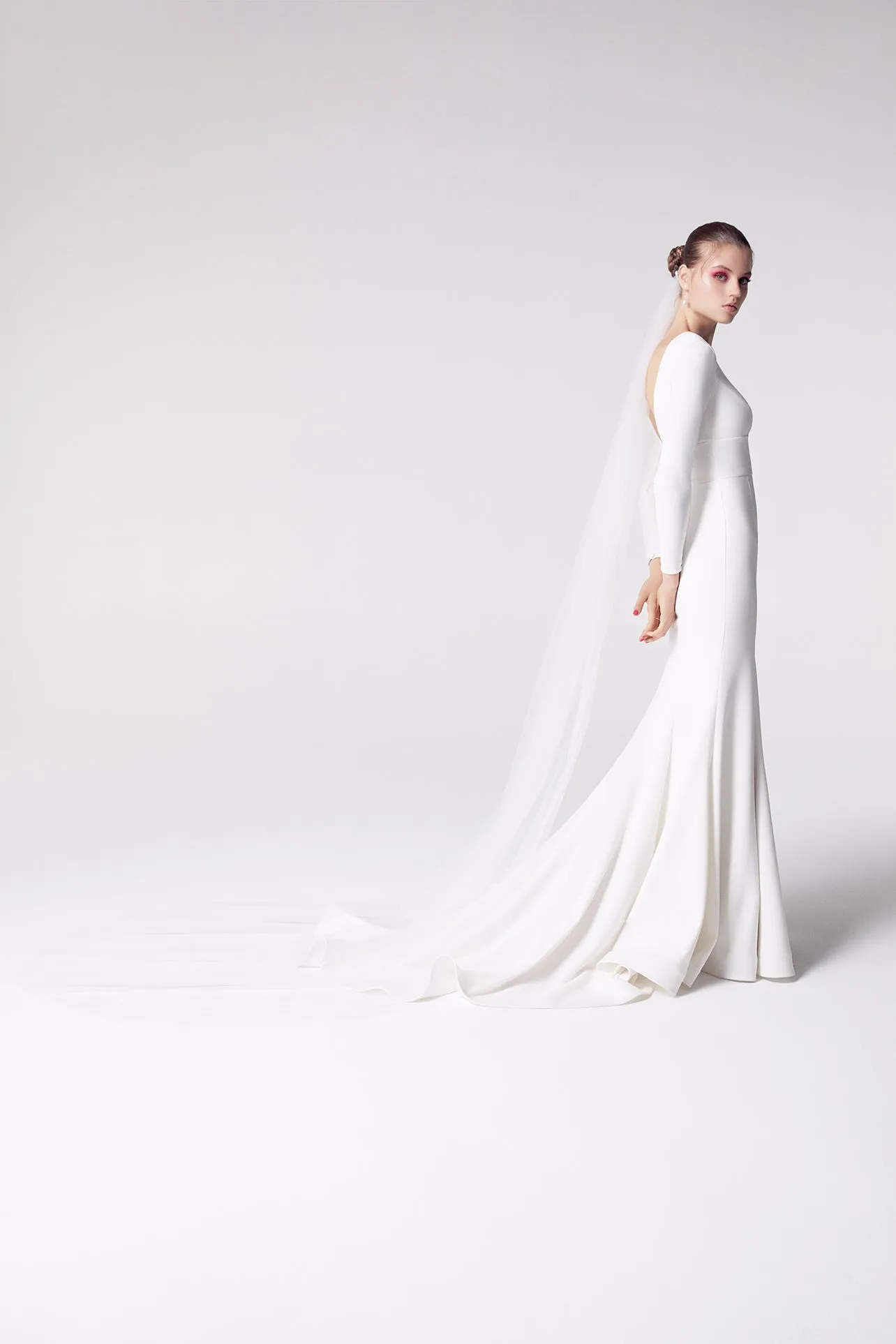 Long Single Tier Veil