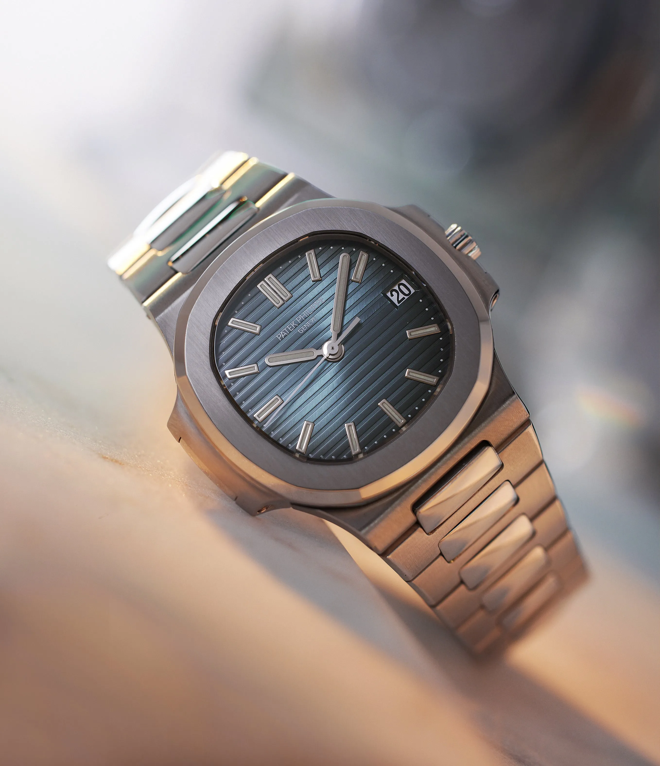 Nautilus | 5800 | Stainless Steel