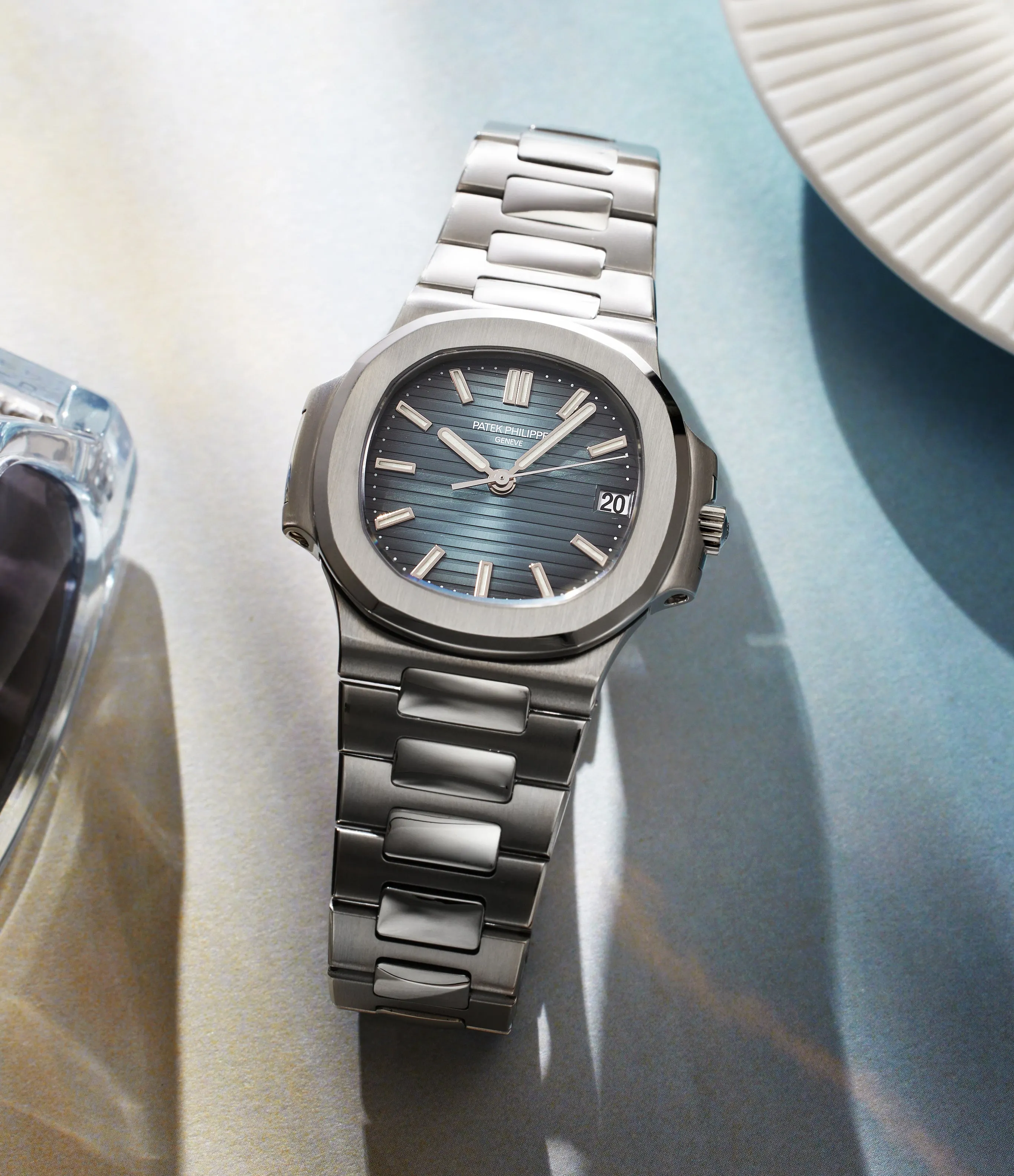 Nautilus | 5800 | Stainless Steel