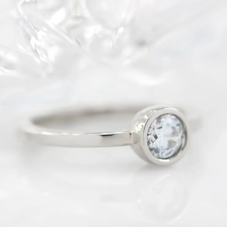 Round Center Engagement Ring Bezel Set Ring - Ronda