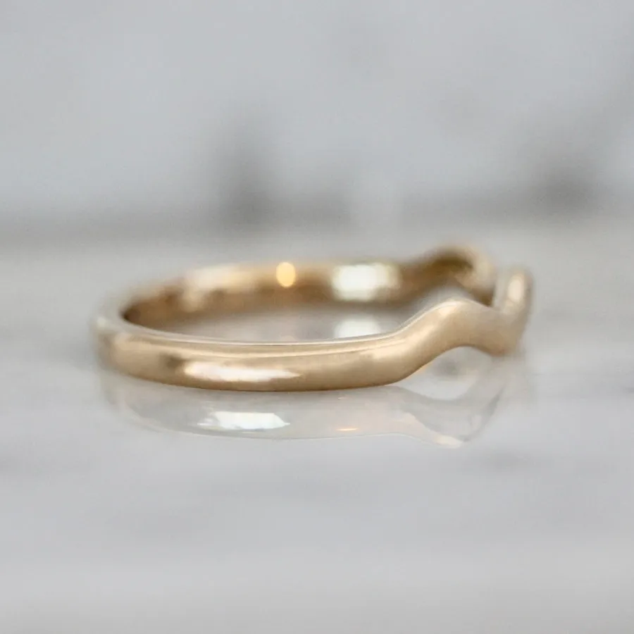 Squiggle Gold Band