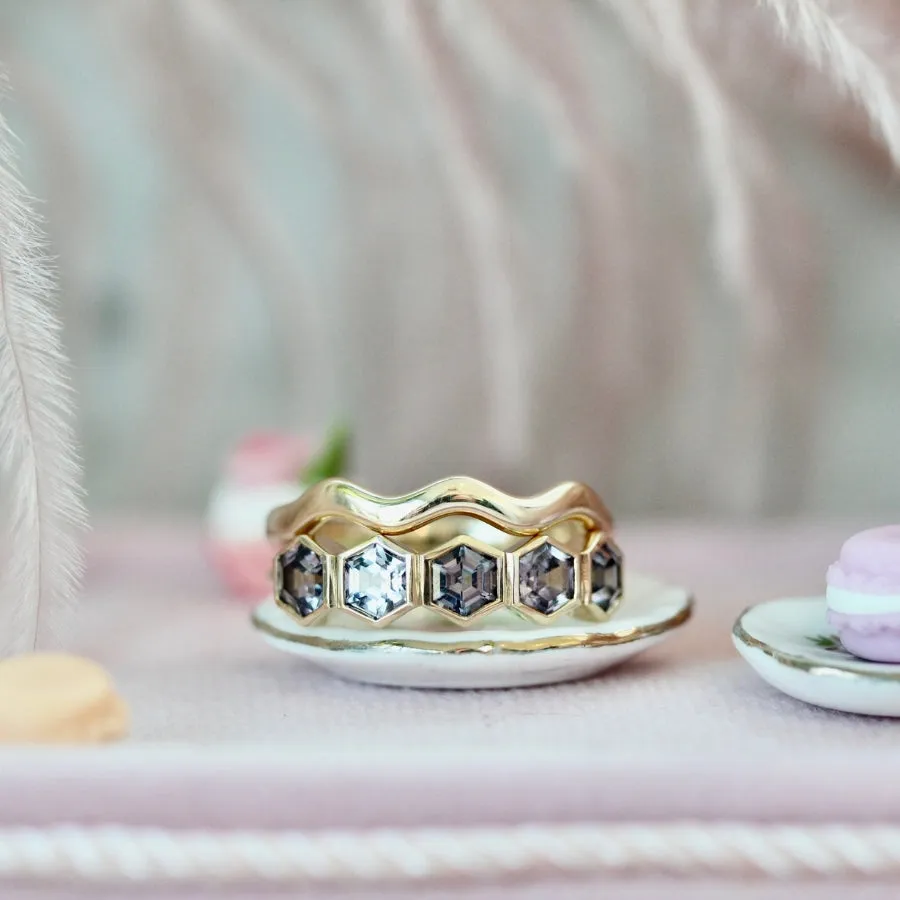 Squiggle Gold Band