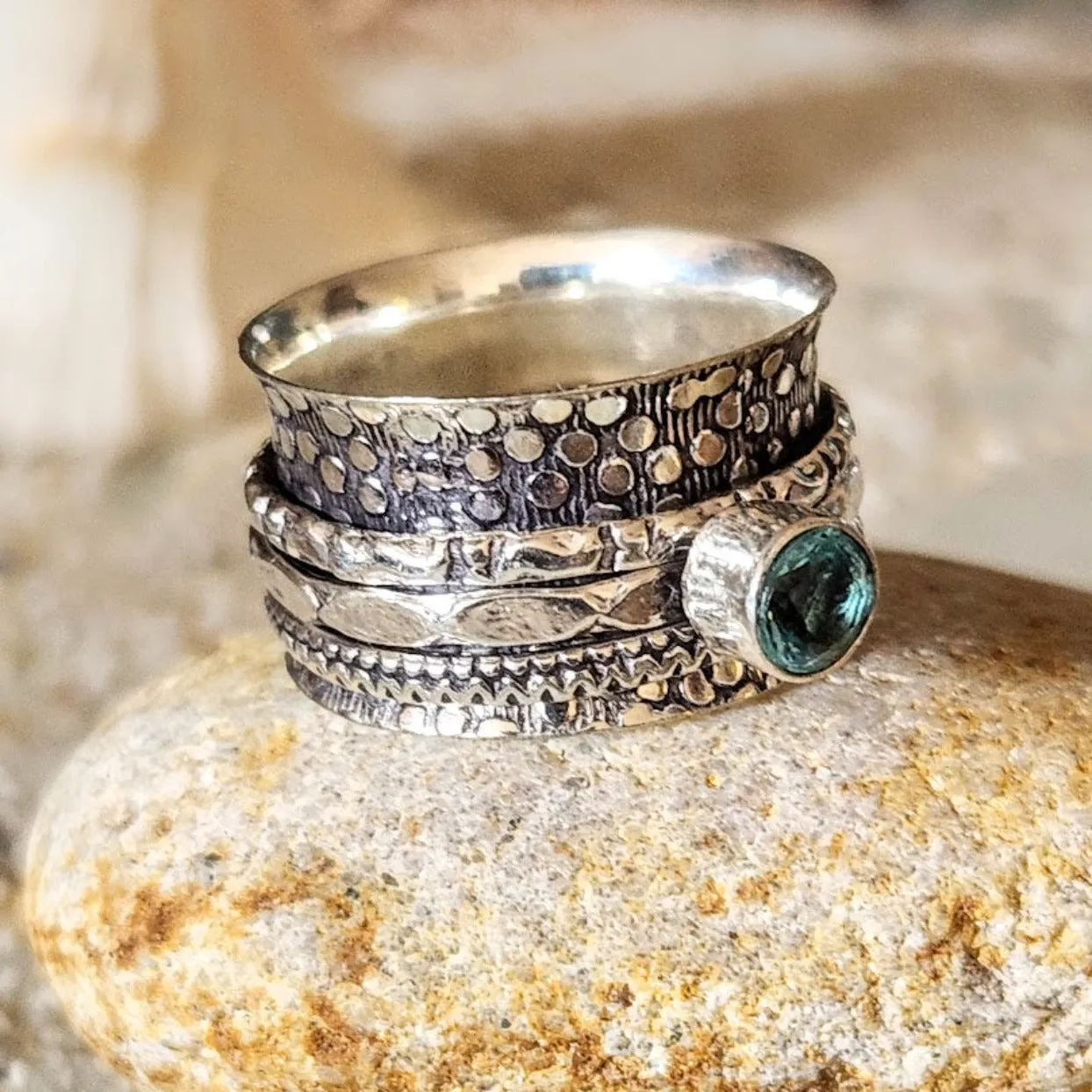 TRUE LOVE  - BLUE TOPAZ 925 SPINNER RING